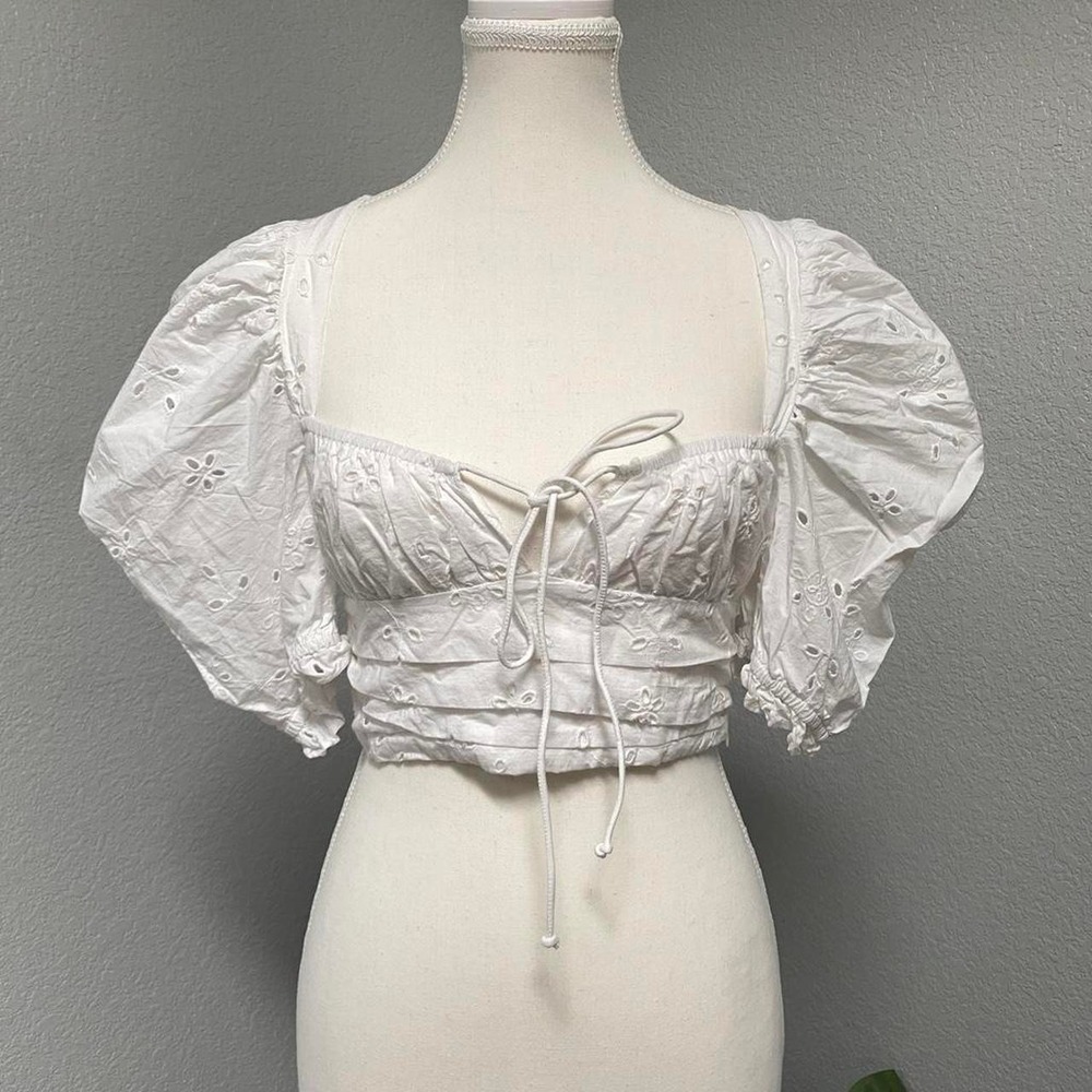 ZARA WHITE EYELET CROP TOP FLORAL EMBROIDERY MILK MAID COQUETTE COTTAGECORE